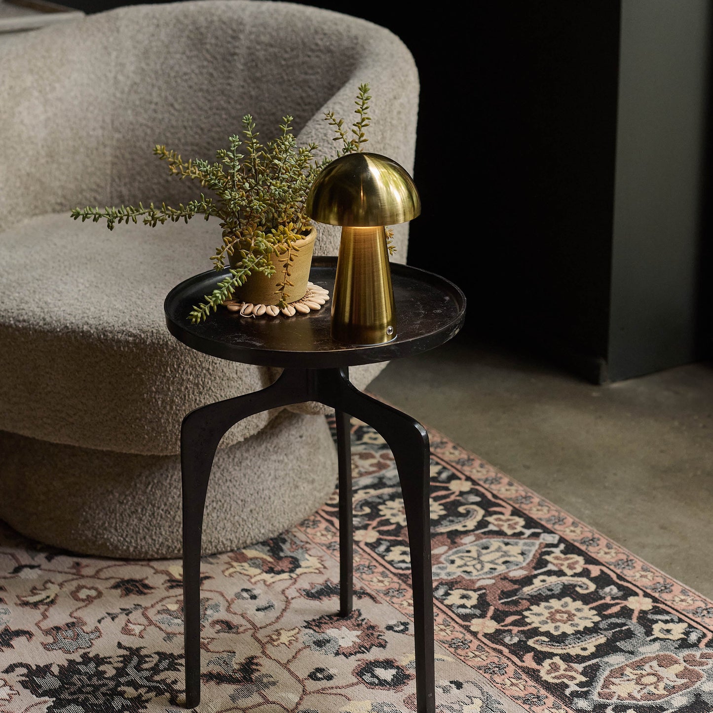 Luna Modern Brass Mushroom Lamp | Rechargeable USB Table Lamp for Living Room